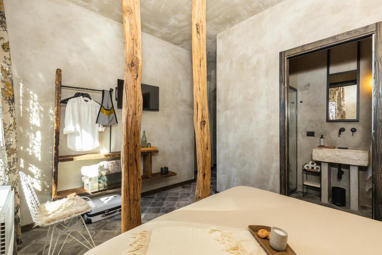 Via Roma Charming Rooms Baunei Exterior foto