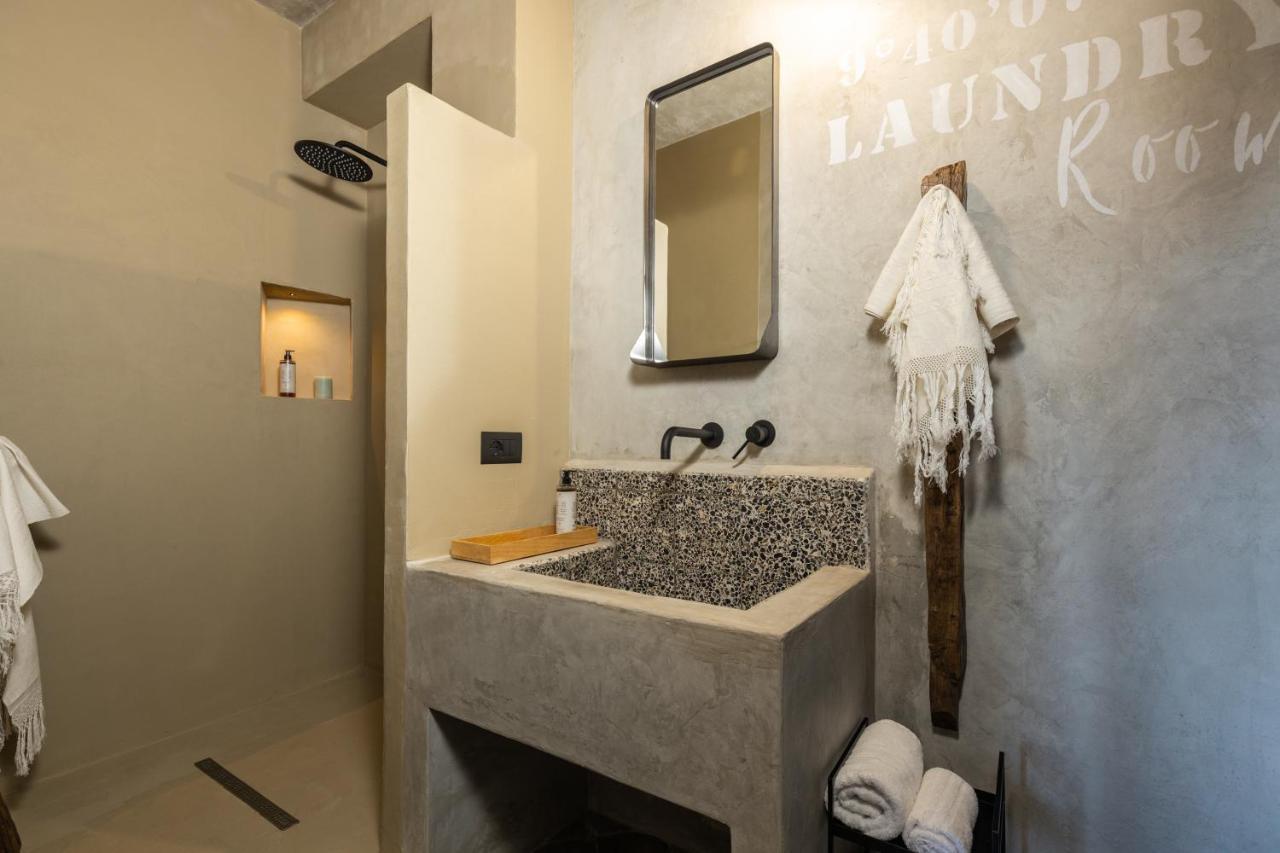 Via Roma Charming Rooms Baunei Exterior foto