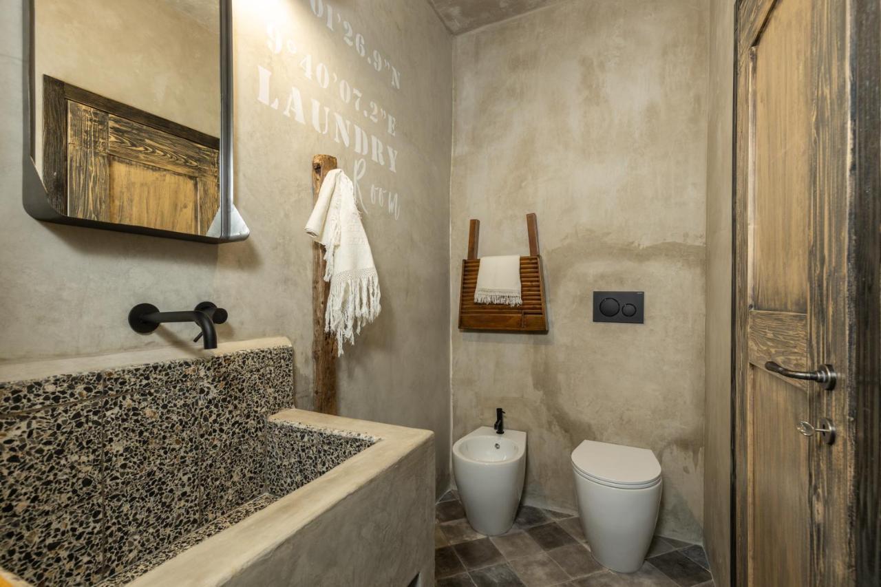 Via Roma Charming Rooms Baunei Exterior foto