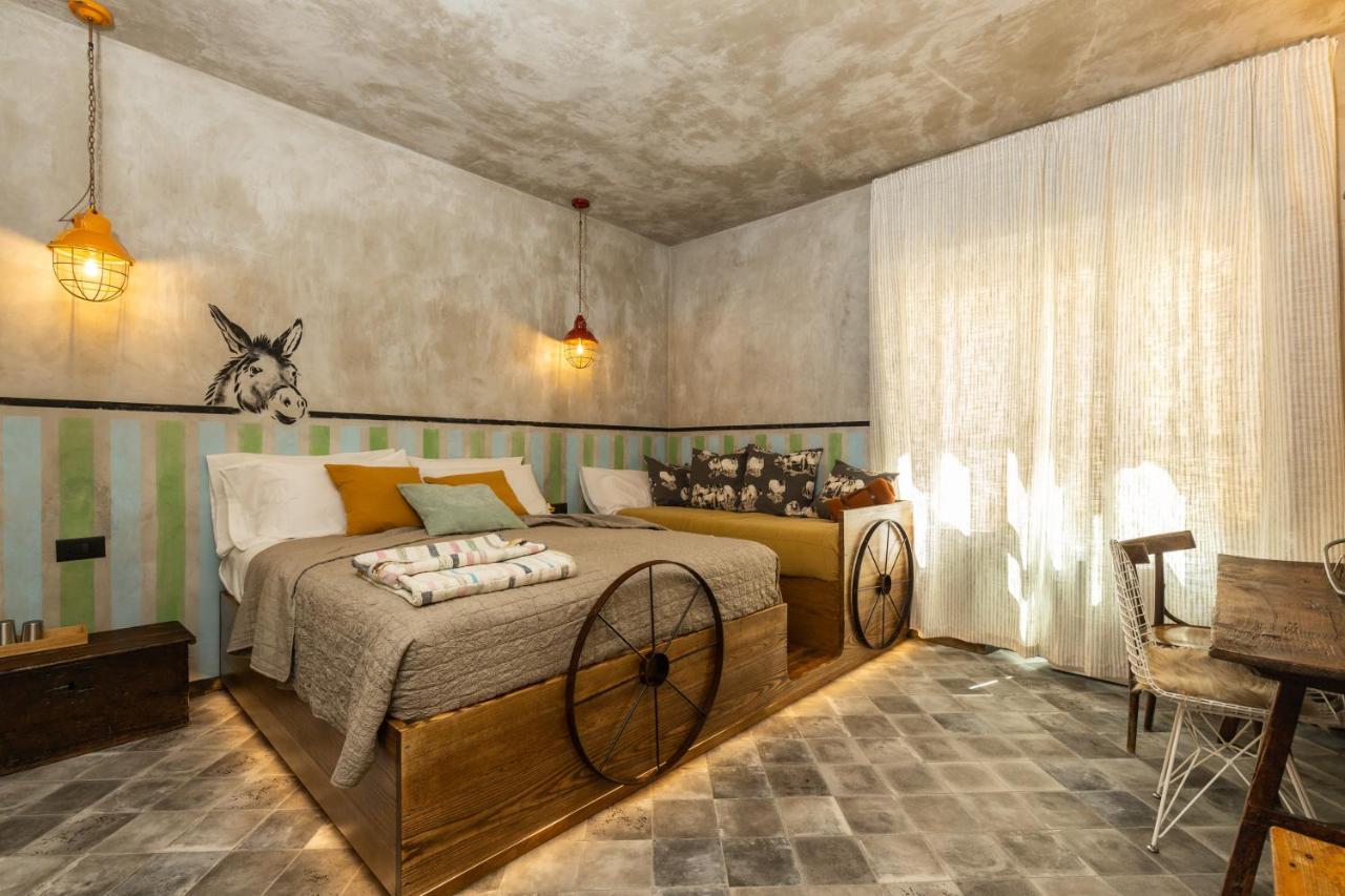 Via Roma Charming Rooms Baunei Exterior foto